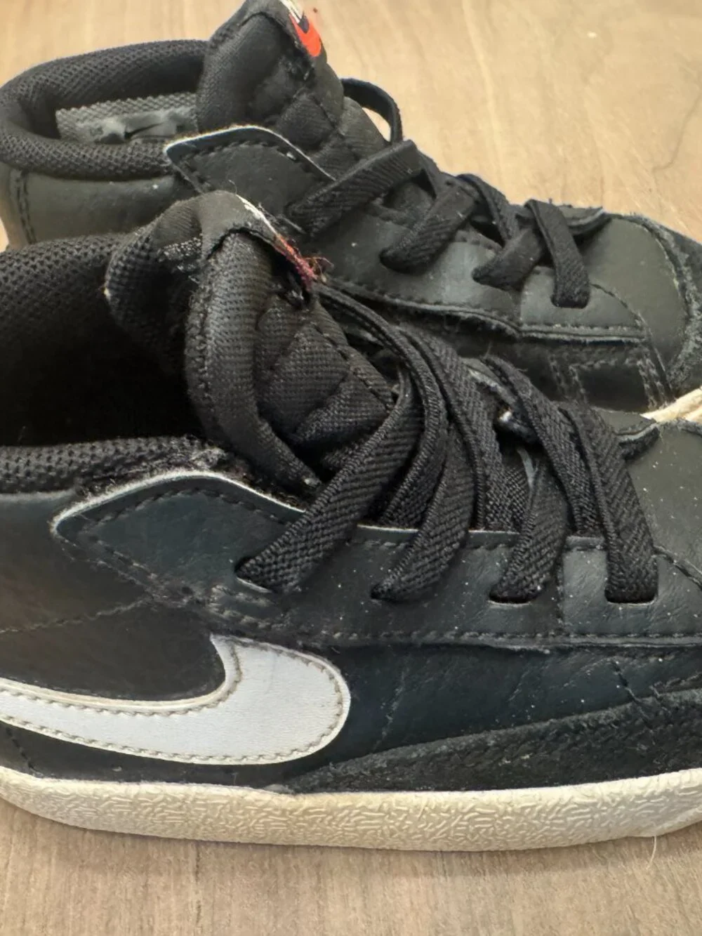 Nike Black Leather Mid-Top Sneakers Toddler 6C White Swoosh